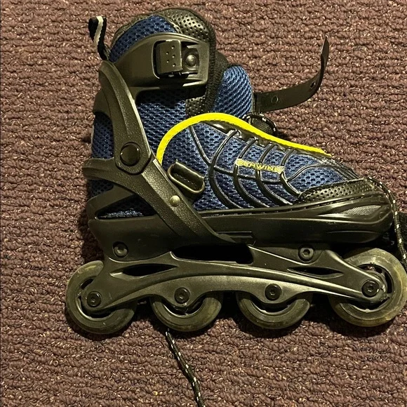 Schwinn Black and Blue Kids Skates - Picture 2 of 4